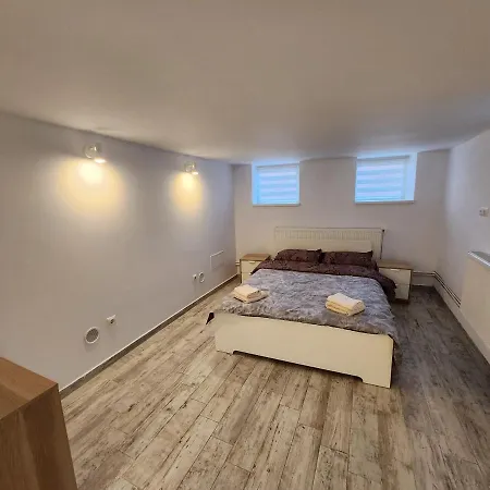 Old Town 2-floor Apartment Brasov